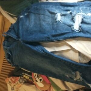 Distressed Skinny Jeans